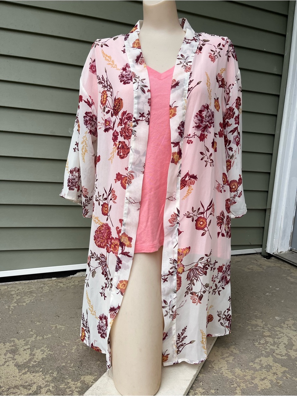 New Wallflower Pink Floral Long Kimono